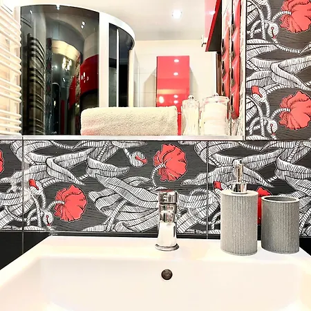 Apartment Bezagenta Oldtown1 Close To Metro, Fast Wifi/netfl