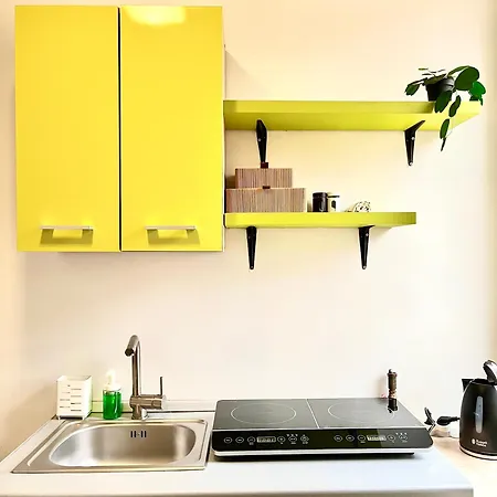 Apartment Bezagenta Oldtown1 Close To Metro, Fast Wifi/netfl
